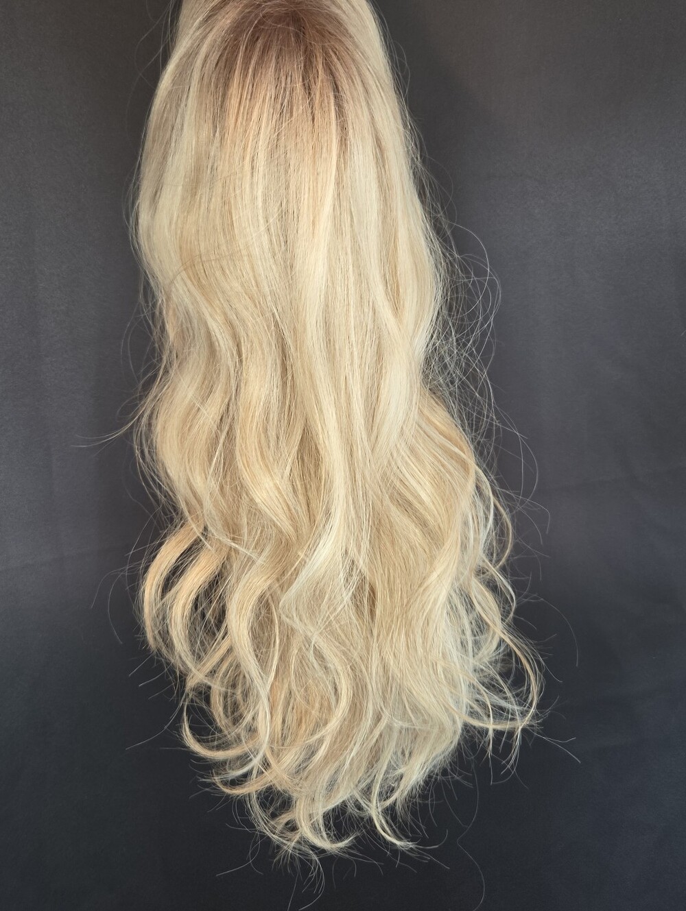 Blonde Long Wavy Women’s Wig - Natural Blonde Blend - Picture 4 of 8